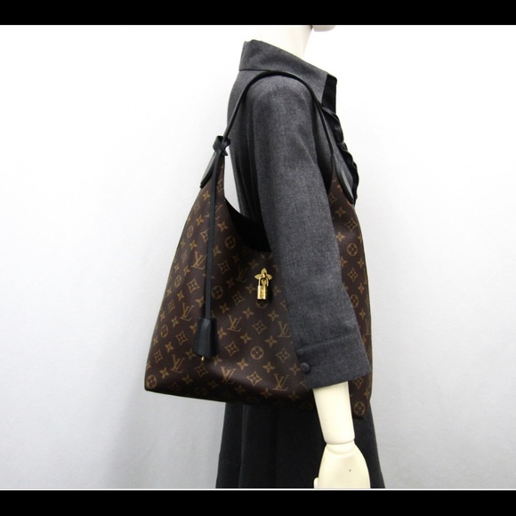 🎈SOLD🎈 LV Discontinued Flower Hobo - Picture 12 of 16